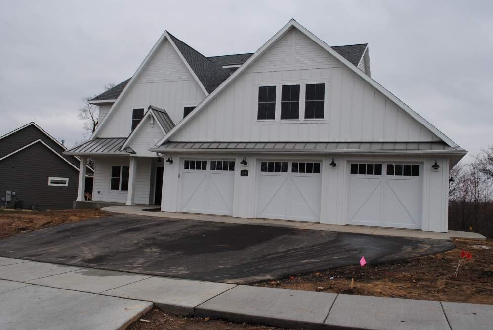 modern farmhouse 5.jpg