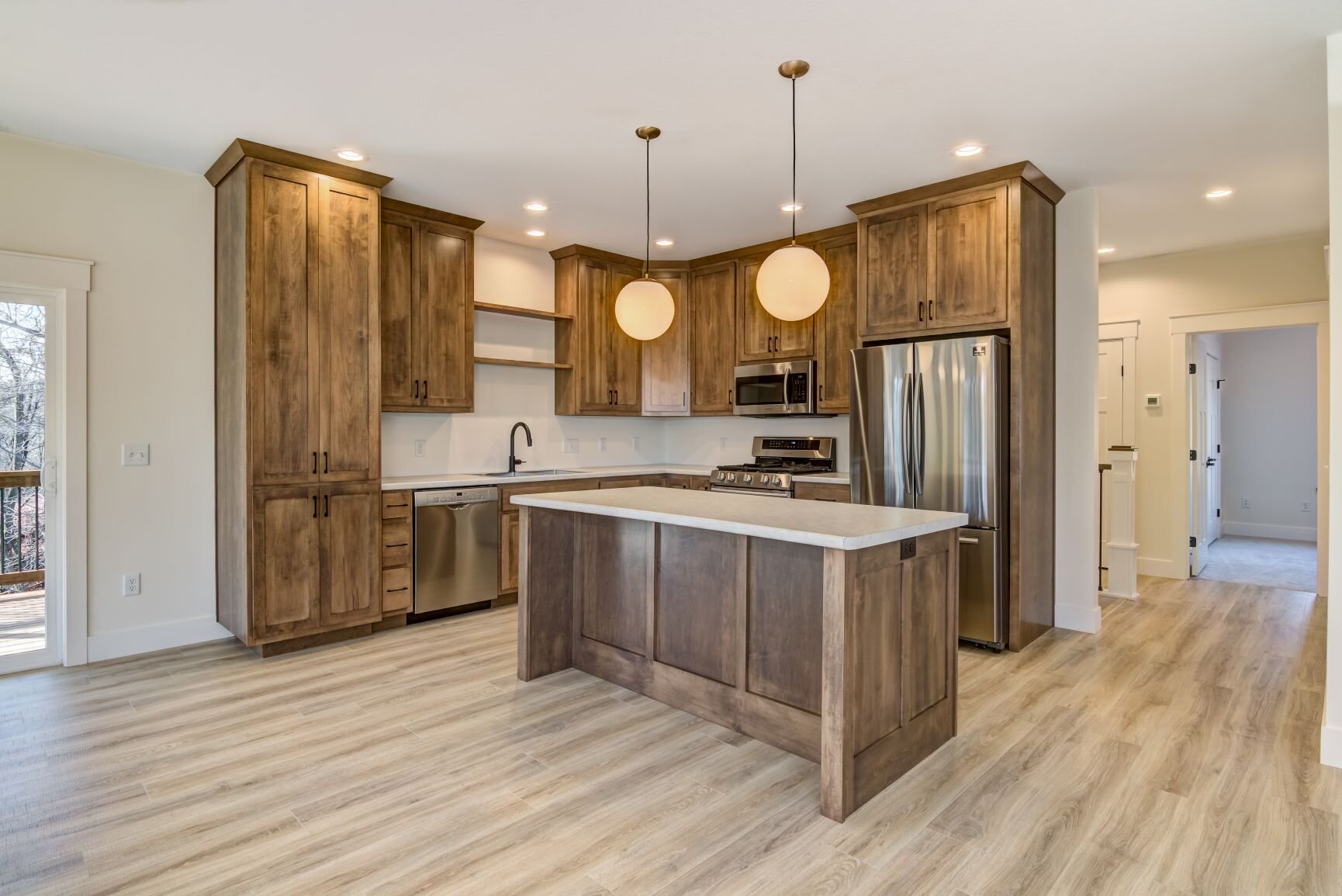 10-KitchenM.jpg